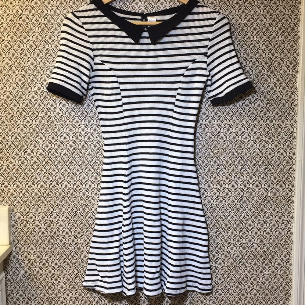 H&M Striped Peter Pan Collar Fit and Flare Dress